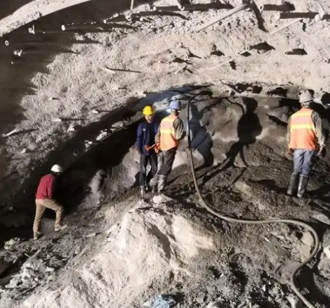 儋州拱顶带模注浆料的施工流程及注意事项